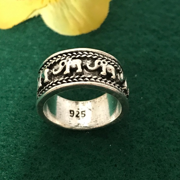 Jewelry - 925 Sterling Silver Elephant Ring
Size 6